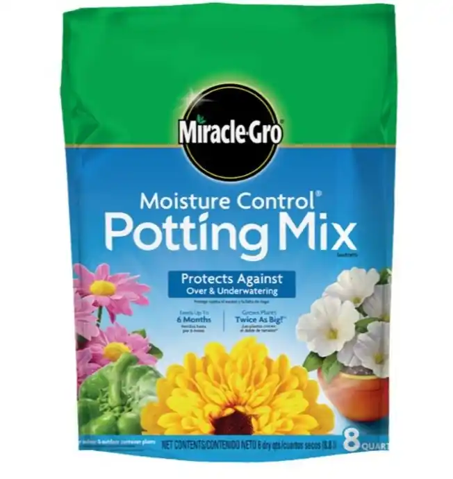 Miracle-Gro Moisture Control Potting Soil, 8 qt Coverage Area