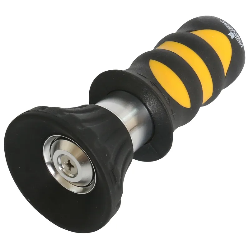 Landscapers Select Fireman‘s Power Spray Nozzle