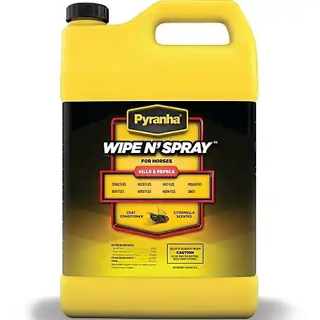 Pyranha Wipe N‘ Spray Fly Repellent for Horses, 1 gal.