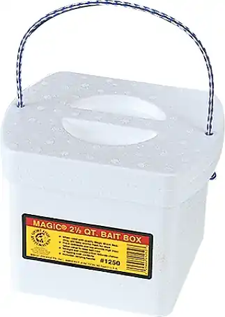 Magic 2.5qt Bait Box with Worm Bedding