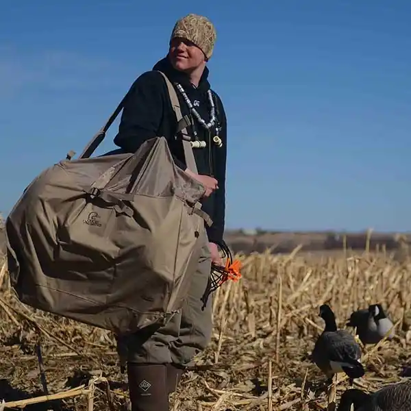 Avery 6-Slot Full Body Honker Protective Decoy Bag