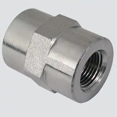 Apache Style 5000 3/4" Female Pipe Thread x 1/2" Female Pipe Thread Hydraulic Adapter
