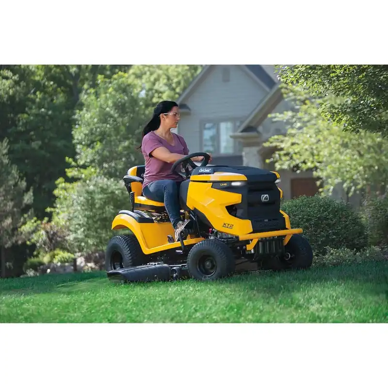 Cub Cadet XT2 LX46 Riding Lawn Mower