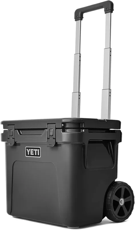 YETI Roadie 32 Wheeled Cooler - Charcoal