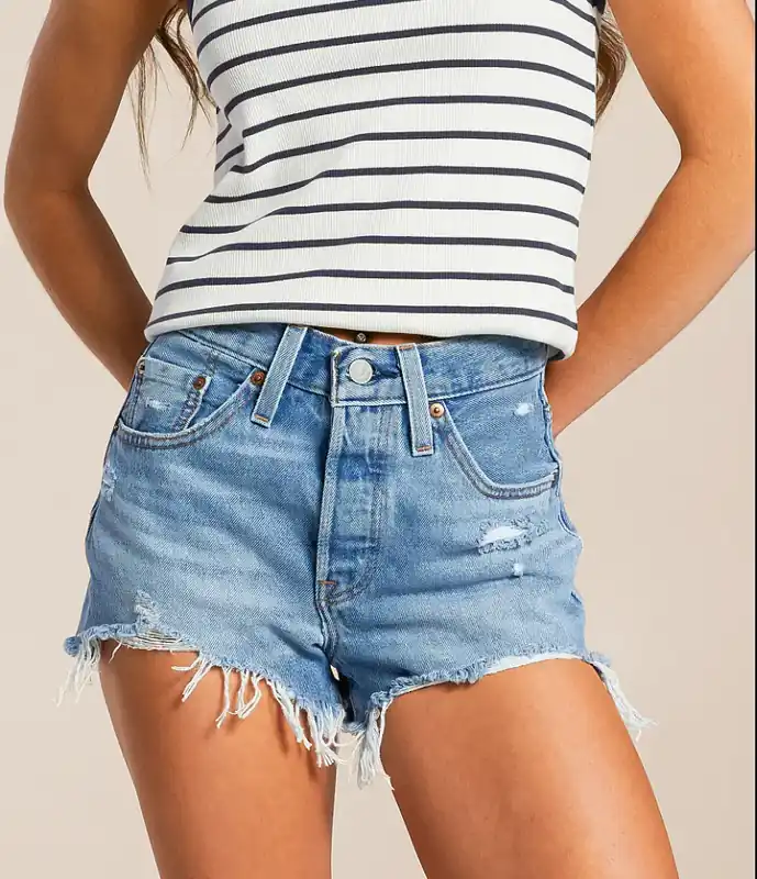 Levi‘s Women‘s S25 Blow Big Horns 501 Original Denim Shorts