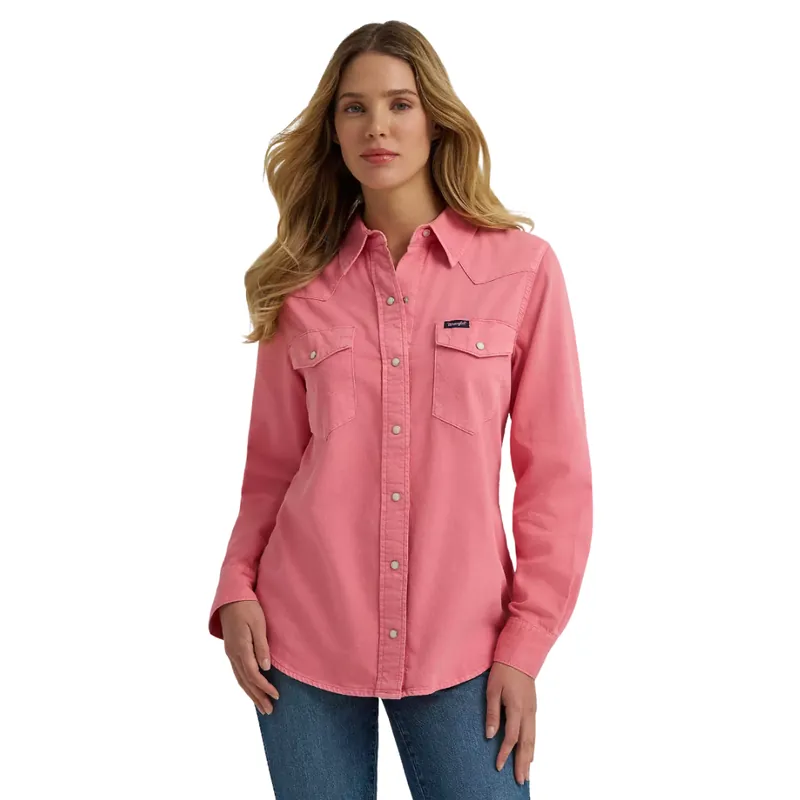 Wrangler Women‘s S26 Colorwash Slim Western Snap Shirt Salmon