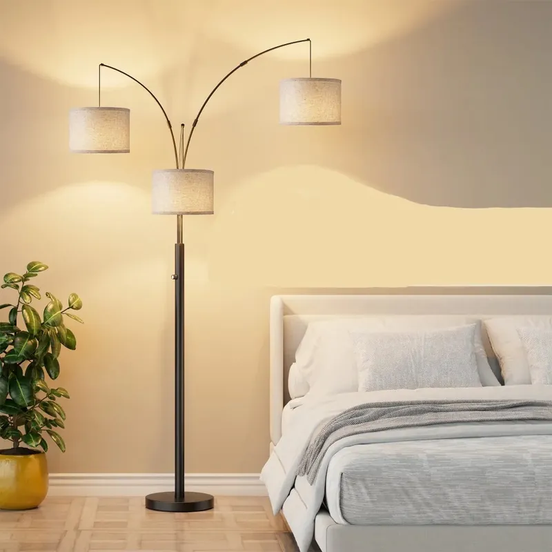 Three-color temperature dimmable three-head floor lamp, full of atmosphere, warm lighting for living room