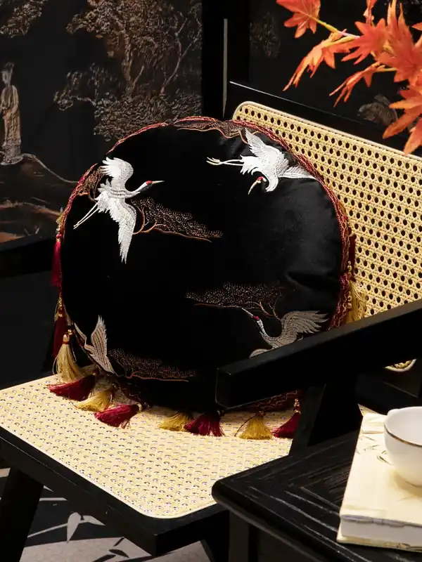 Round Shape Pillows Embroidery Cushion Crane Pattern Decorative Pillow Cover For Sofa Chair