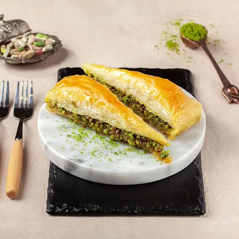 Çelebioğulları Çelebioğulları Carrot Slice Baklava