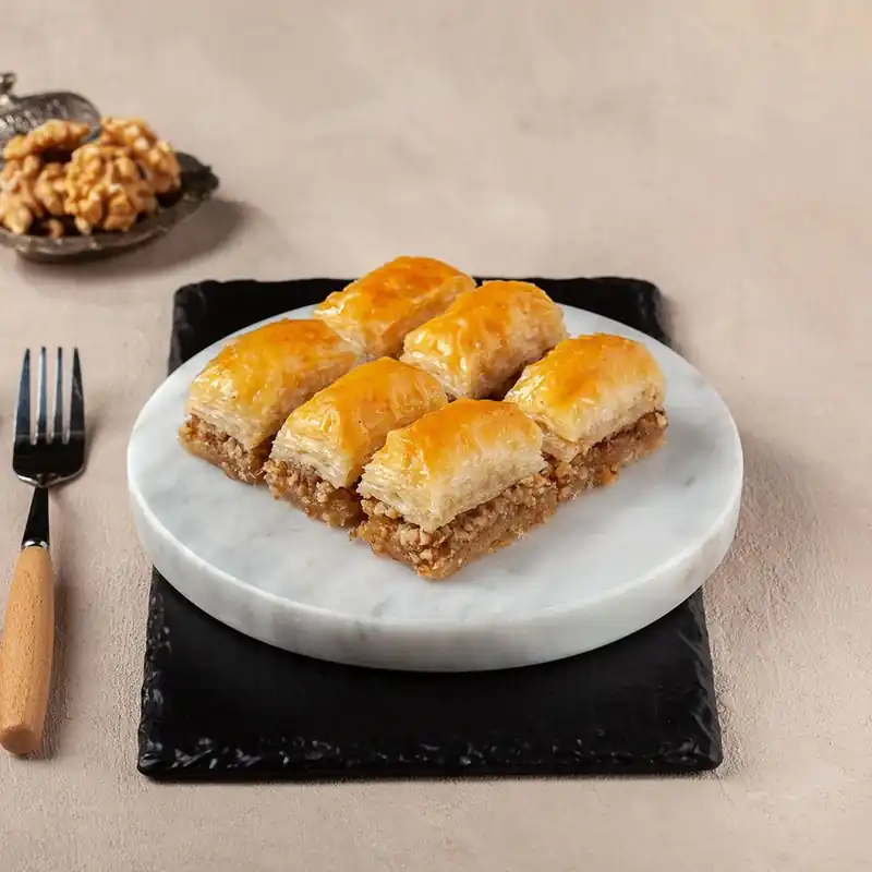 Çelebioğulları Walnut Baklava 1000g (35.27 oz)