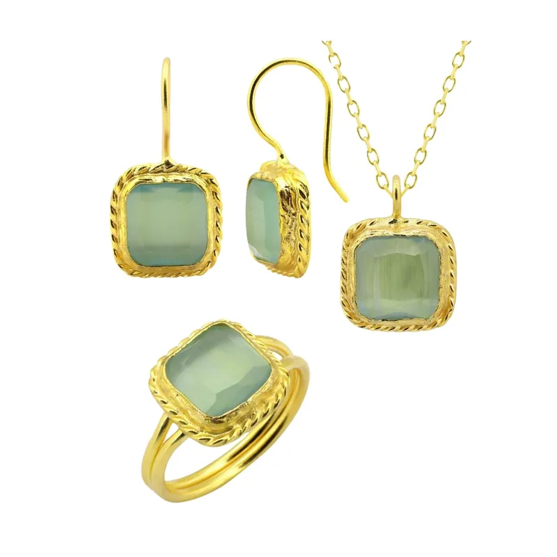 Beyisa Sunstone Series Wrapped Square Cut Green Color Women‘s Triple Set 22K Gold Plated