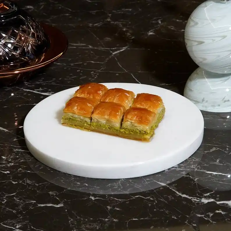 Koçak Famous Gaziantep Dry Baklava with Pistachio