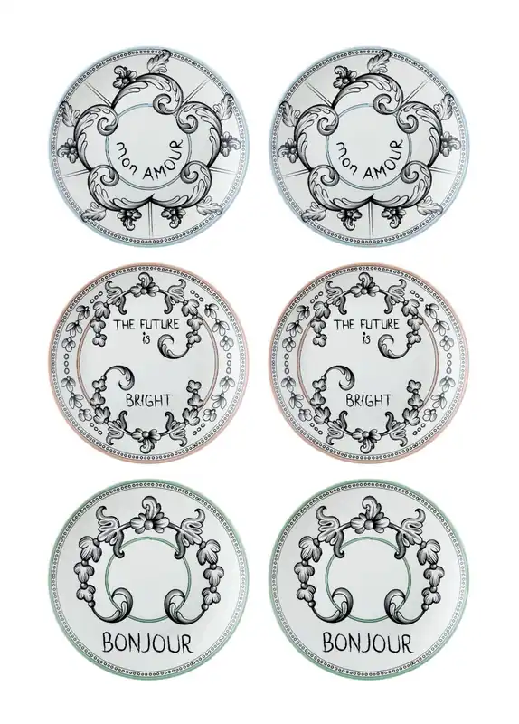 The Mia Bonjour Cake Plate for 6 People