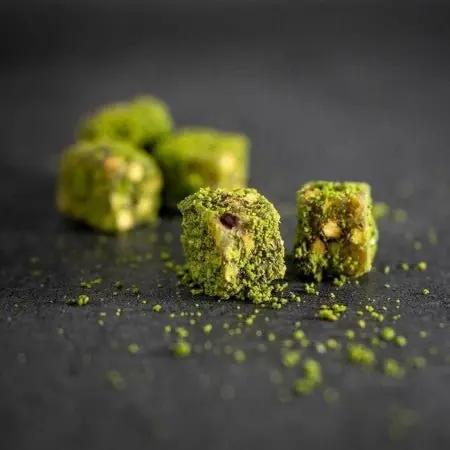 Petek 1942 Turkish Delight with Pistachios Gourmet Box 550g (19.40 oz)