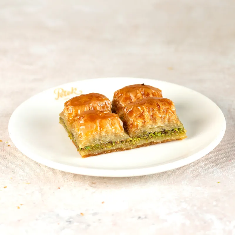 Petek 1942 Handmade Turkish Baklava with Pistachio 1200g (42.32 oz)