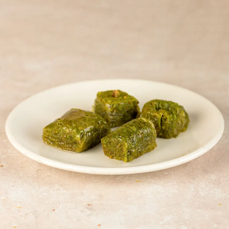 Petek 1942 Green Mixed Baklava with Pistachio 1160g (40.9 oz)