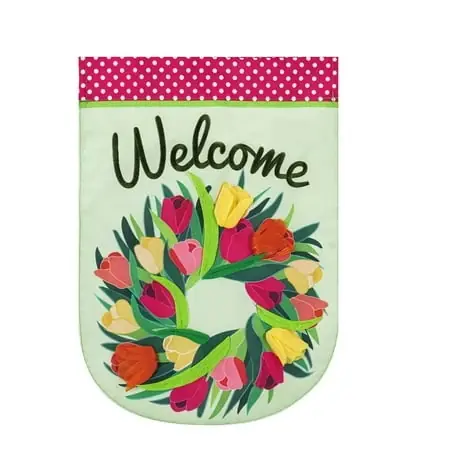 Spring Tulip Wreath Garden Linen Flag - Vibrant Floral Design For Outdoor Decor