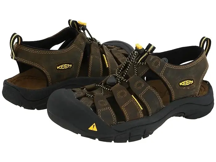 Men‘s Newport Leather Hiking Sandals - Size 9 - Bison Color