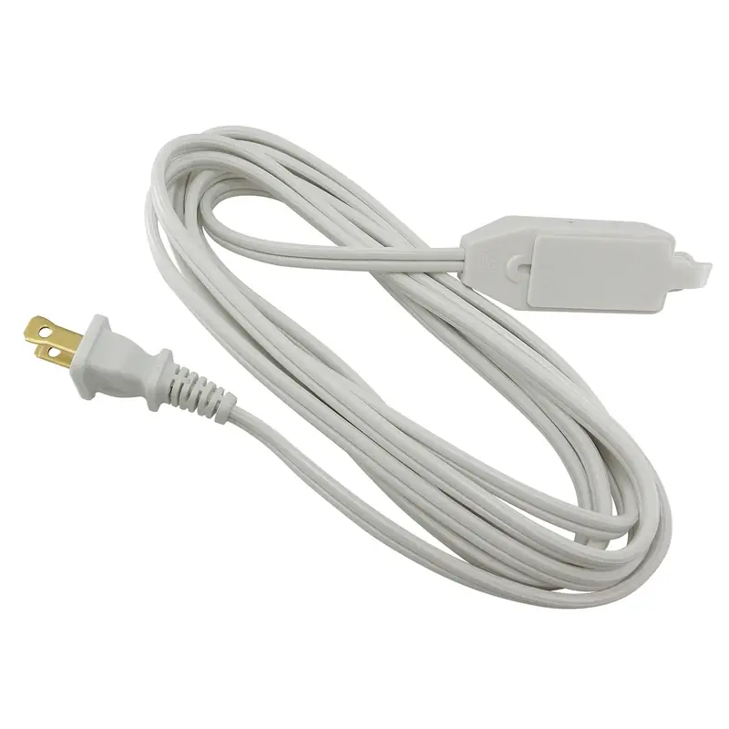Indoor 6 Ft. L White Extension Cord 16/2 Spt-2 With 3 Outlets