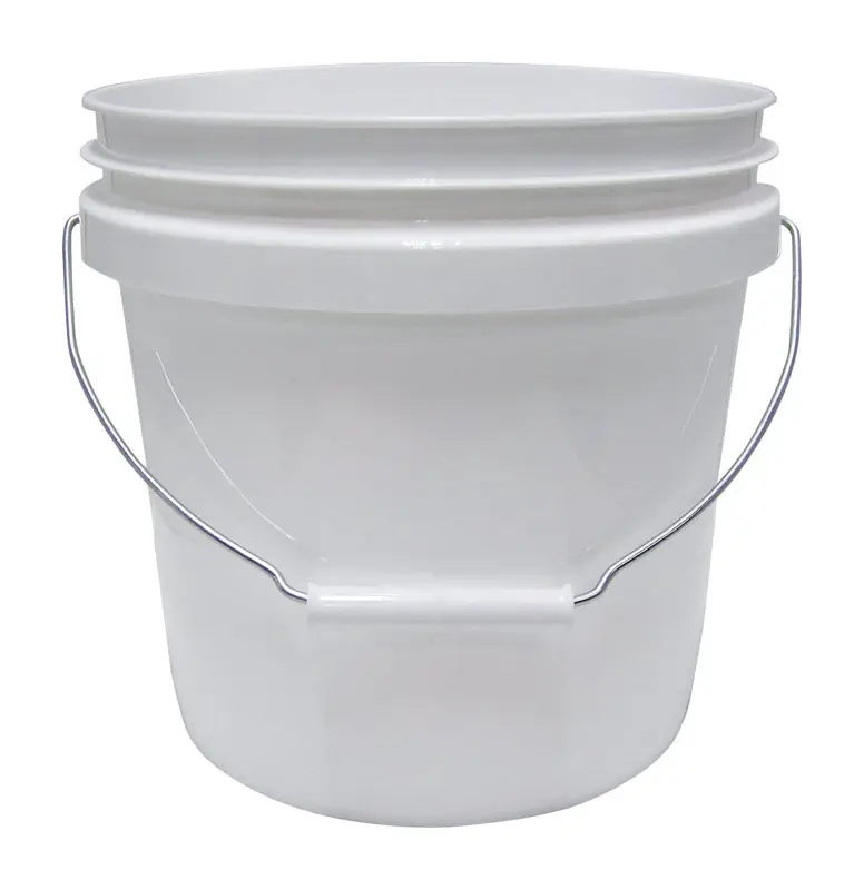 White 2 Gallon Paint Pail With Metal Handle And Graduation Markings